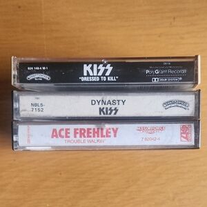 Kiss - Dressed To Kill, Dynasty and Ace Frehley 70s 80s Tapes (Lot of 3)